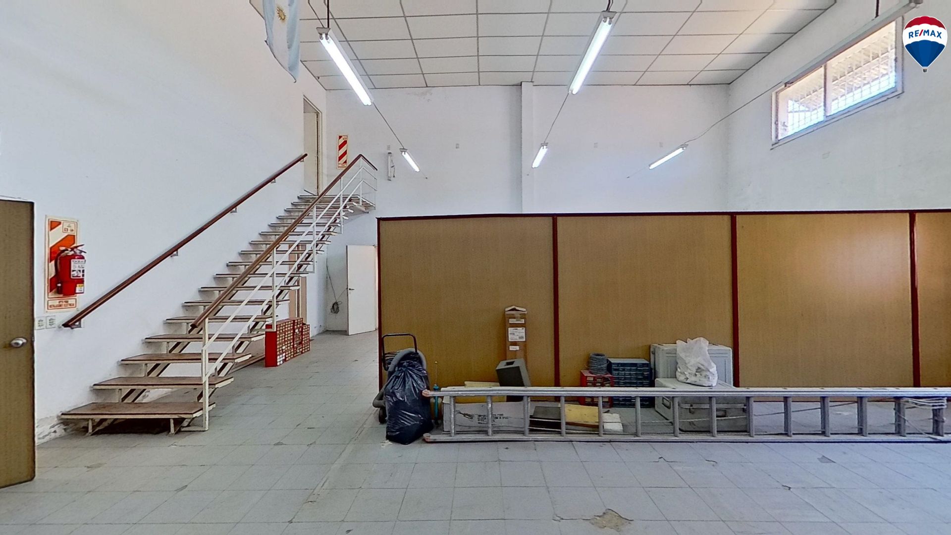 Don Torcuato - Venta Galpón con Depósito