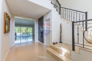 Los Alisos Nordelta House sale interior 4‑bedroom