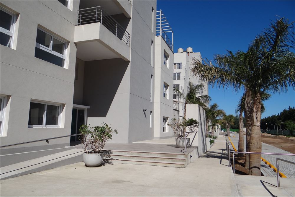 Venta Depto. Con Jardin Al Agua 3 AMB. VILA VELA