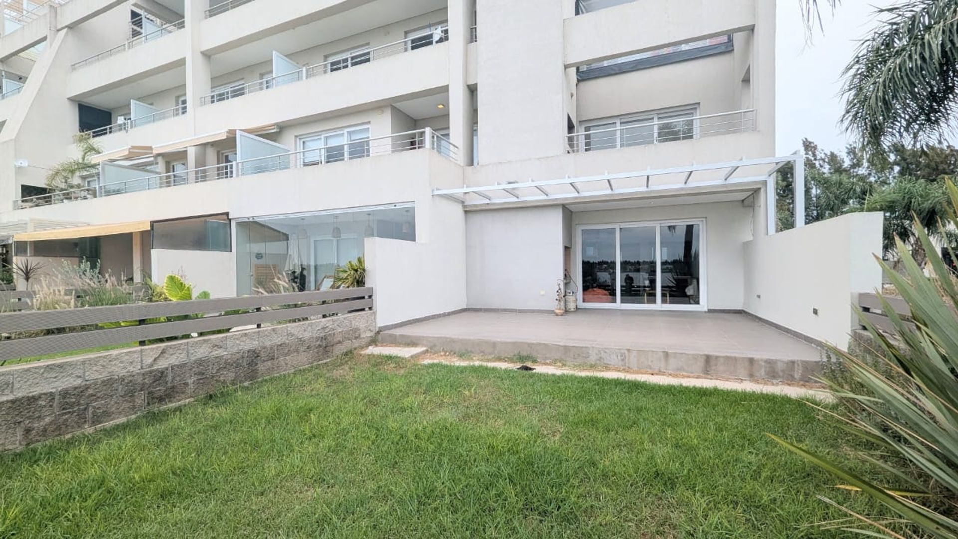 Venta Depto. Con Jardin Al Agua 3 AMB. VILA VELA