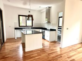 Venta De Casa 4 Amb Aestrenar Lomas De San Isidro