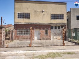 Don Torcuato - 500m² Lot for Sale – with Barn