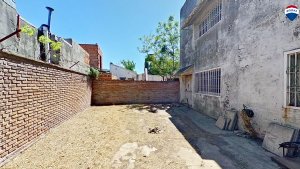Don Torcuato - 500m² Lot for Sale – with Barn