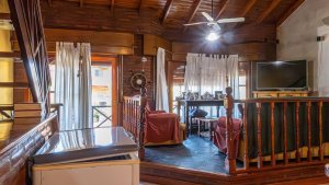 For Sale Penthouse 3‑bedroom bright garage balcony credit‑eligible