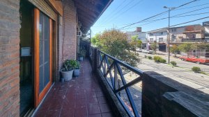 For Sale Penthouse 3‑bedroom bright garage balcony credit‑eligible