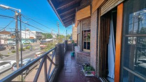 For Sale Penthouse 3‑bedroom bright garage balcony credit‑eligible