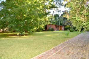 Country Estate in Tigre, 2100 m2 lot
