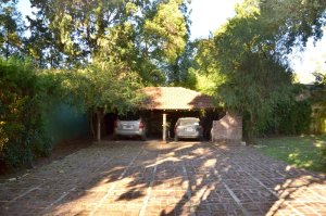 Country Estate in Tigre, 2100 m2 lot