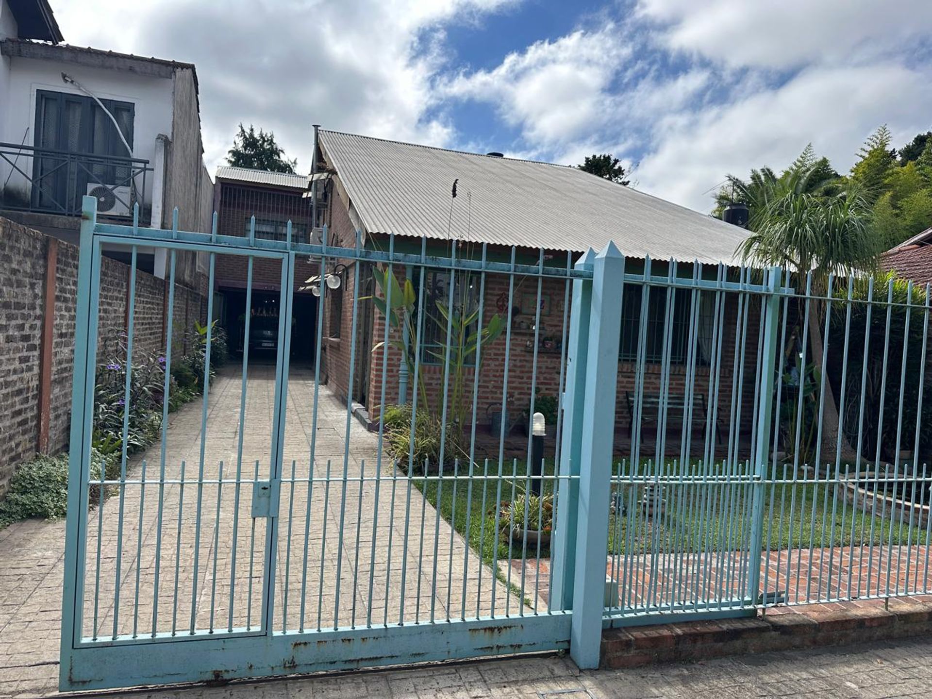 CASA VENTA DOS PLANTAS en BENAVIDEZ APTA CREDITO