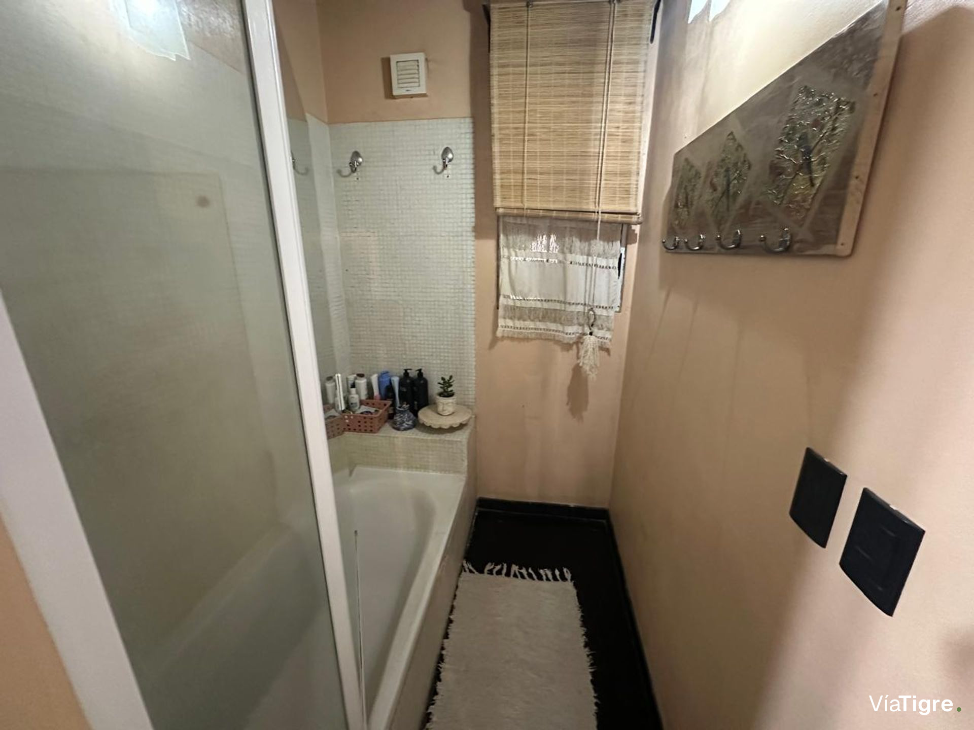 CASA VENTA DOS PLANTAS en BENAVIDEZ APTA CREDITO