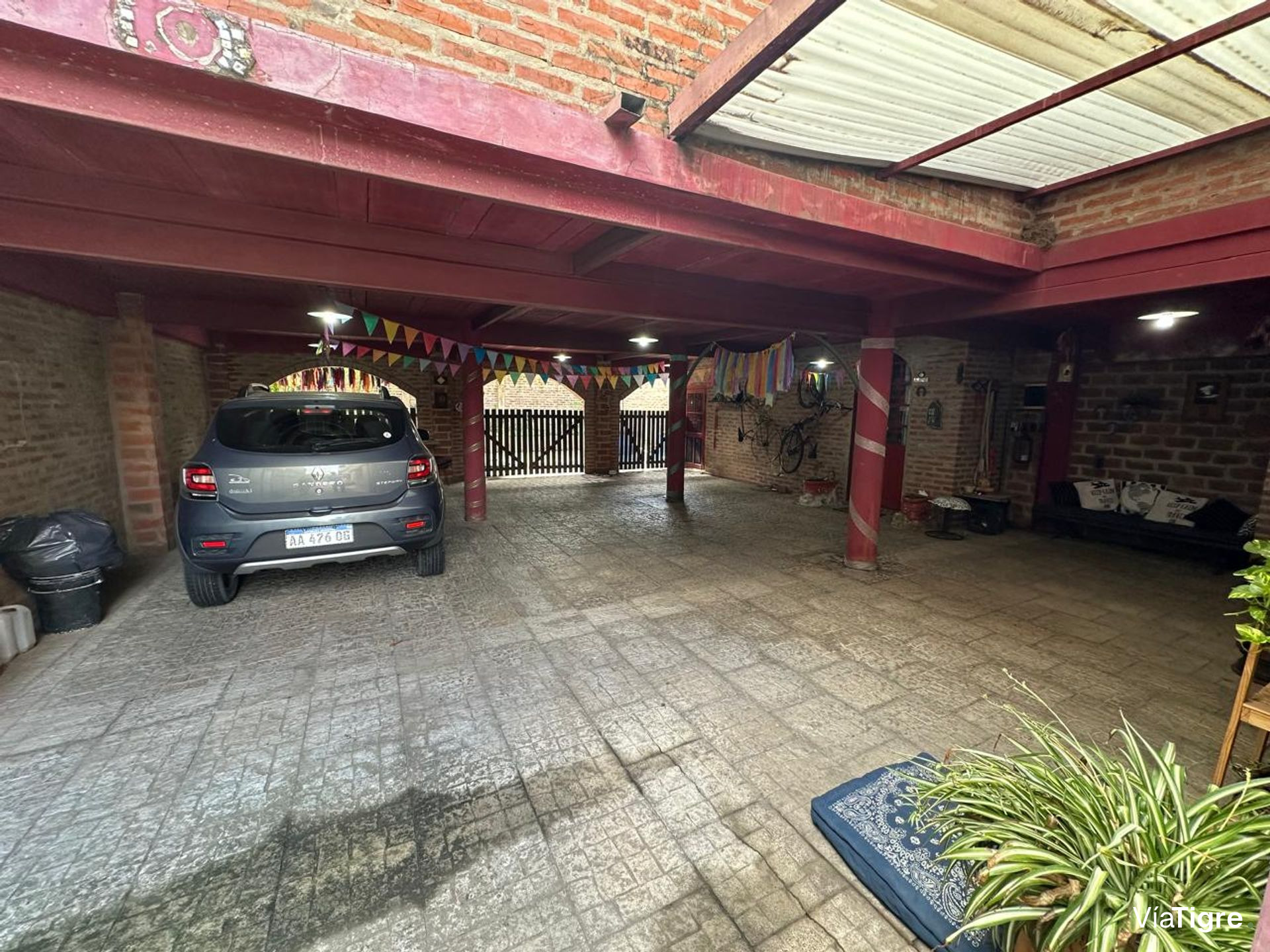CASA VENTA DOS PLANTAS en BENAVIDEZ APTA CREDITO