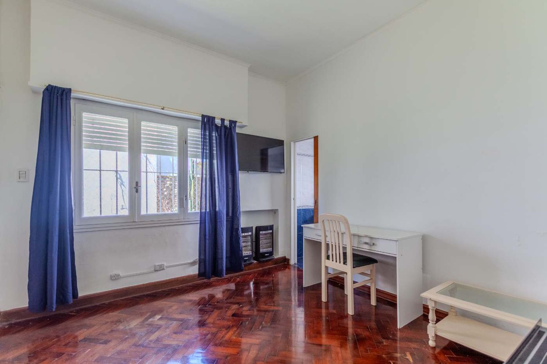 VENTA Casa 4 ambientes con jardín en LA LUCILA