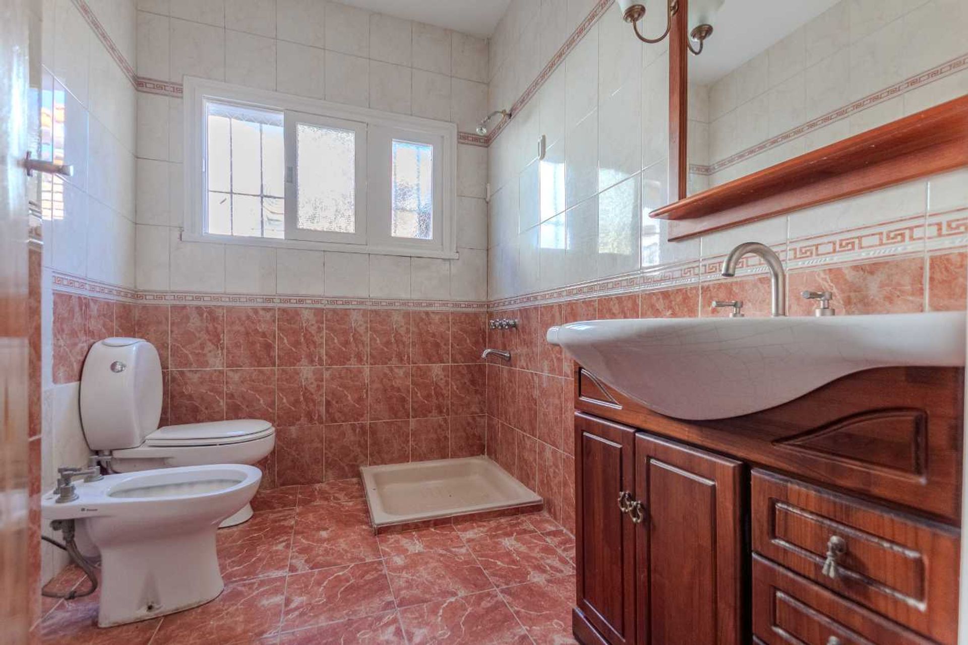 VENTA Casa 4 ambientes con jardín en LA LUCILA