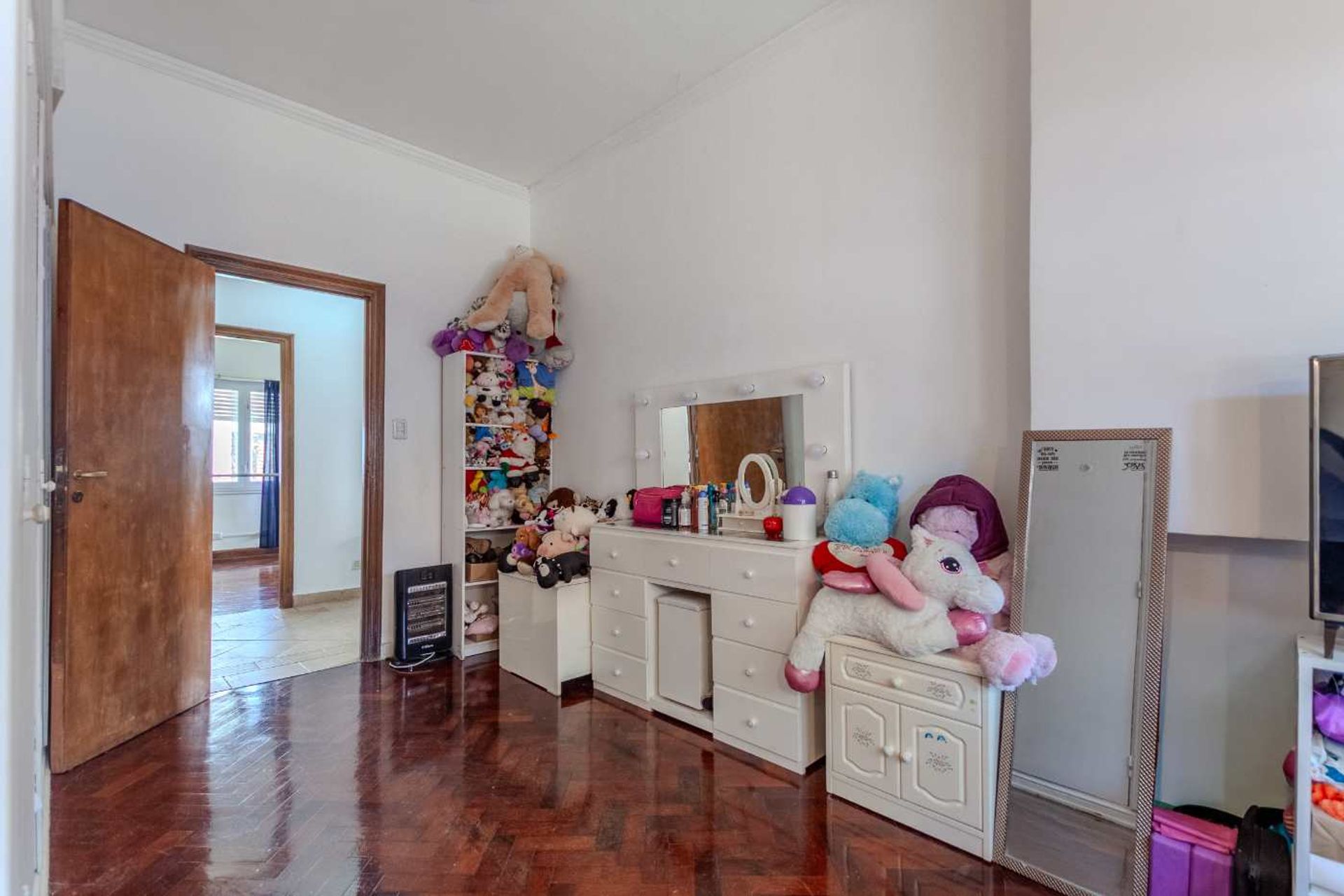 VENTA Casa 4 ambientes con jardín en LA LUCILA