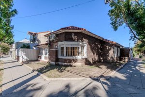 For Sale House 3‑bedroom with garden in LA LUCILA