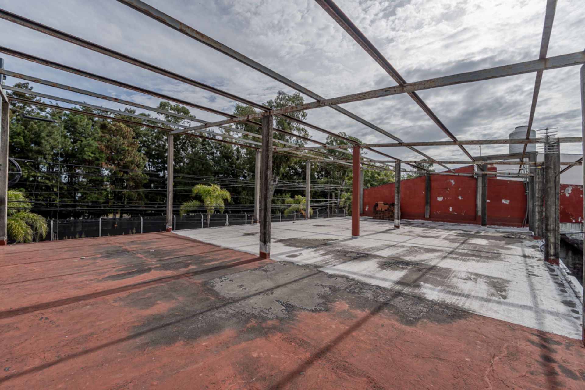Lote de 318 m² con 4 locales en Tigre