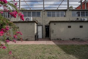 Lote de 318 m² con 4 locales en Tigre