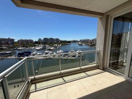 Apartment of category with garage Bahia Nordelta