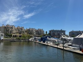 Apartment of category with garage Bahia Nordelta