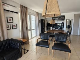 Depto de categoria con cochera en Bahia Nordelta