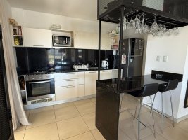 Depto de categoria con cochera en Bahia Nordelta