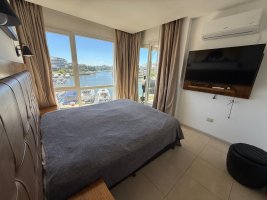 Depto de categoria con cochera en Bahia Nordelta