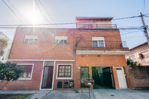 Sale Penthouse 3-Bedroom Olivos Without Expenses