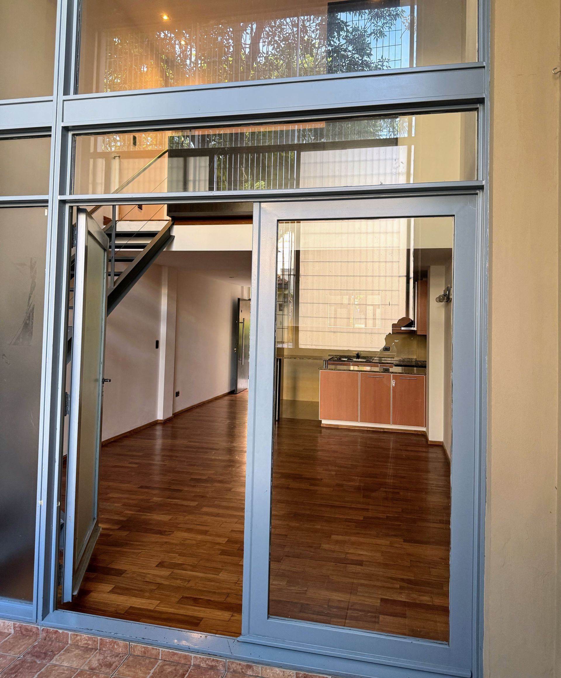 Alquiler Loft Florida complejo con seguridad