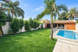 Sale House 3‑bedroom Pool BBQ Villa Adelina