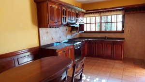 Sale House 3‑bedroom Pool BBQ Villa Adelina