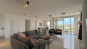 Luxury Penthouse in Enyoi 360° views to the lake