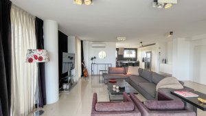 Luxury Penthouse in Enyoi 360° views to the lake