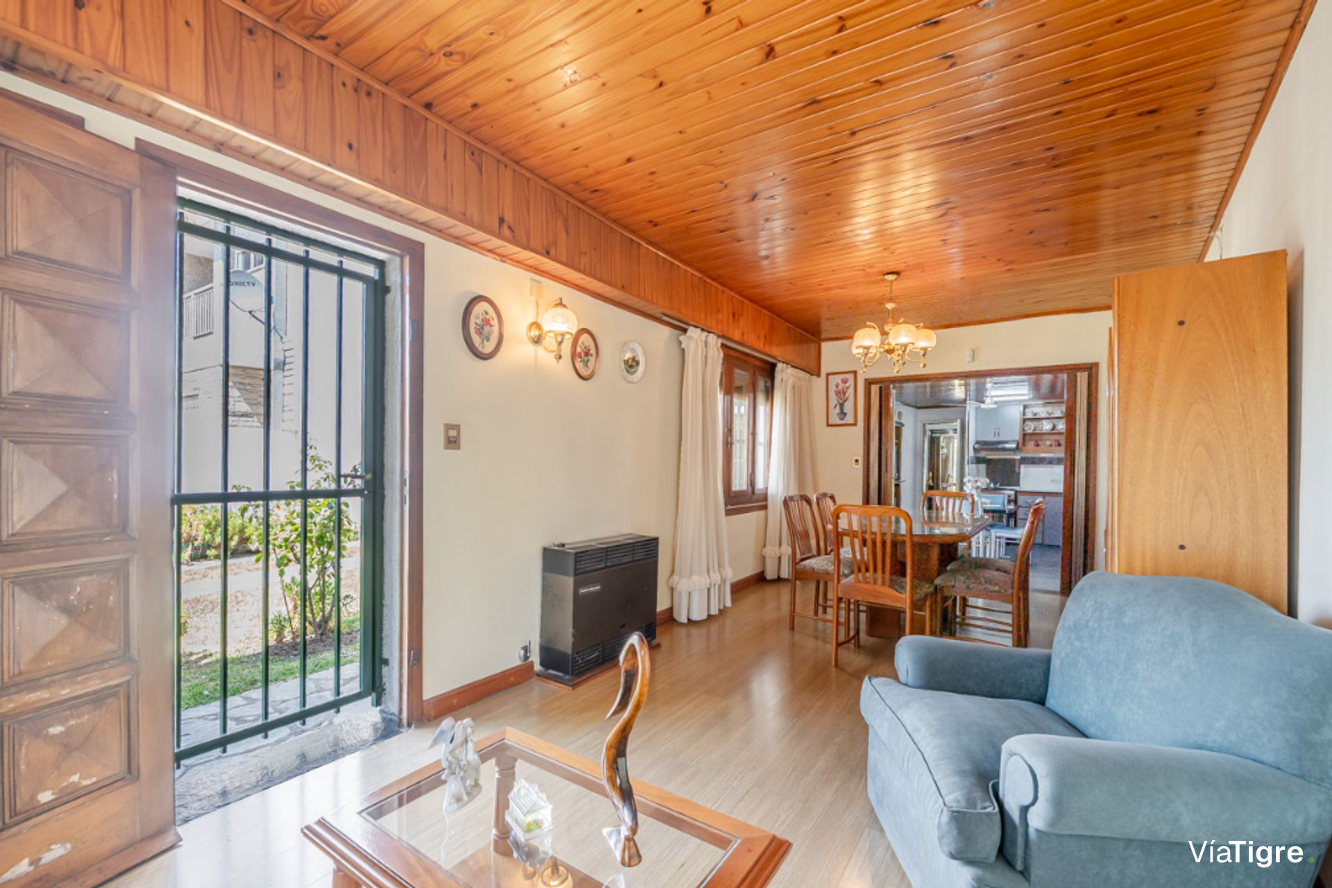 Venta casa con hermoso jardín en Boulogne.
