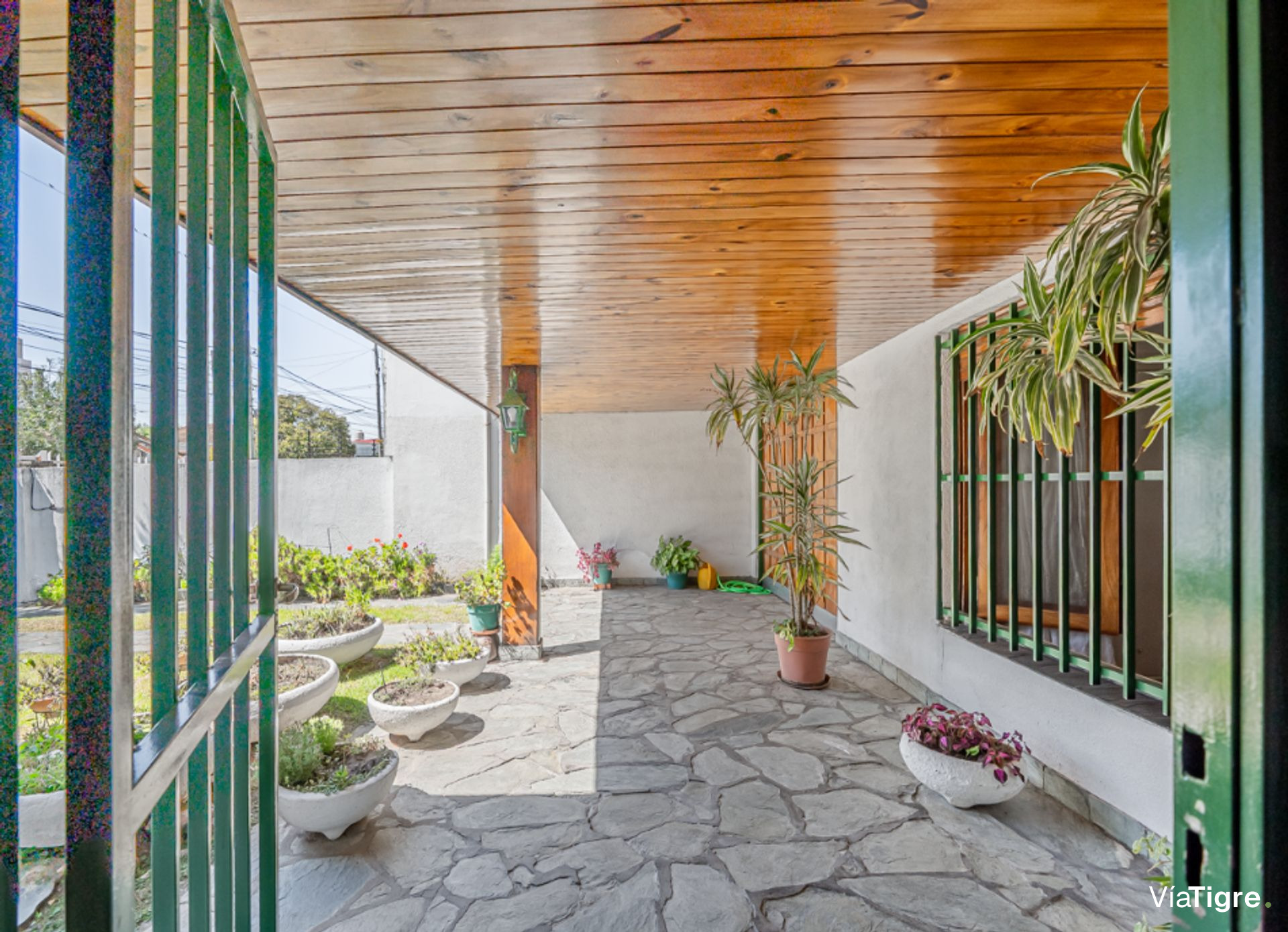 Venta casa con hermoso jardín en Boulogne.