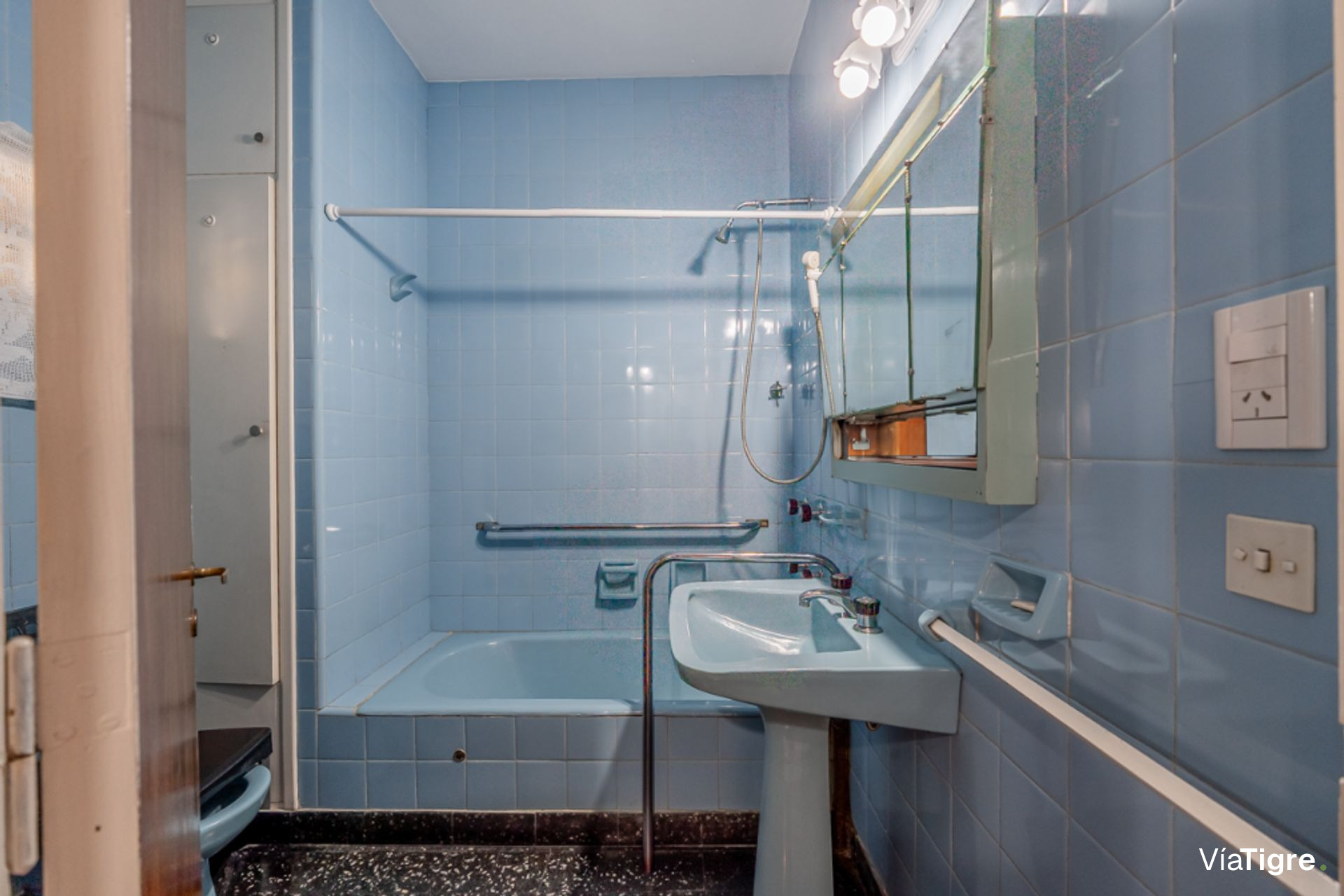 Venta casa con hermoso jardín en Boulogne.