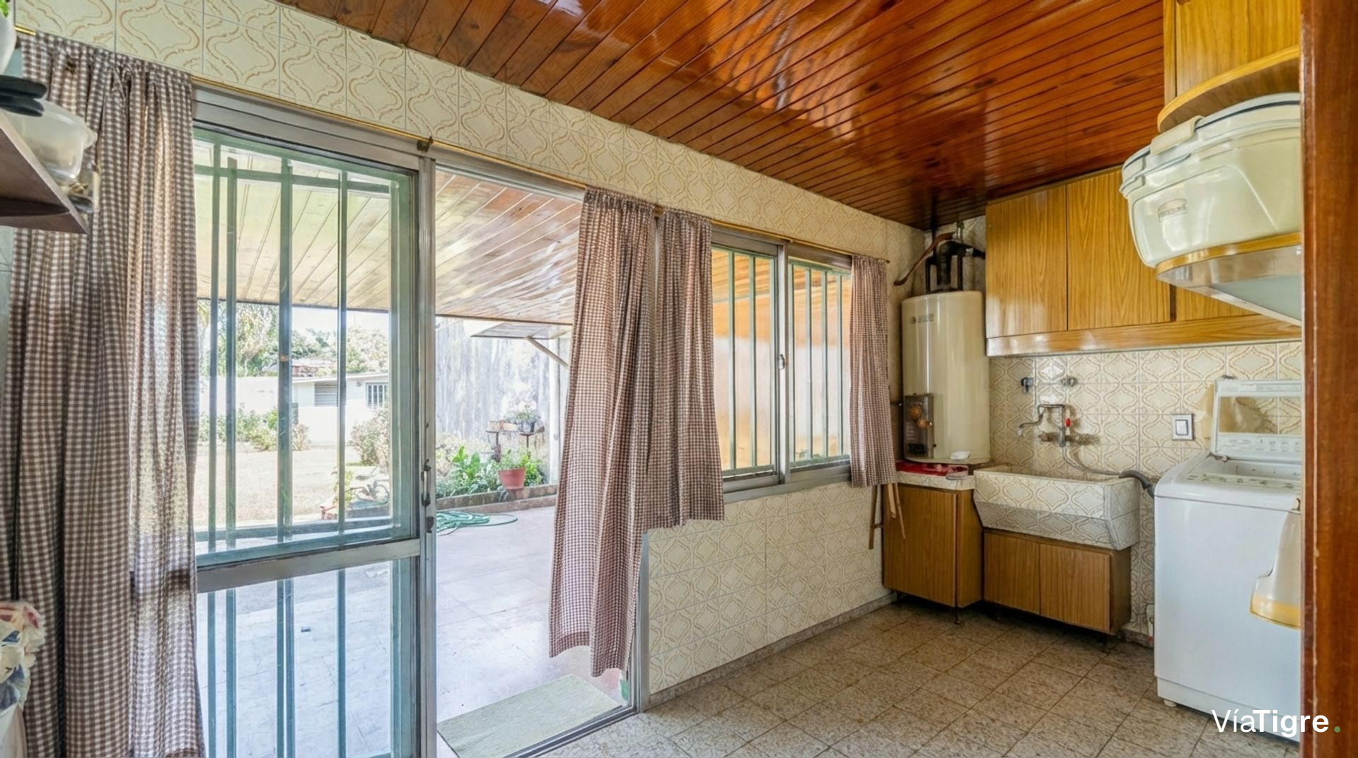 Venta casa con hermoso jardín en Boulogne.