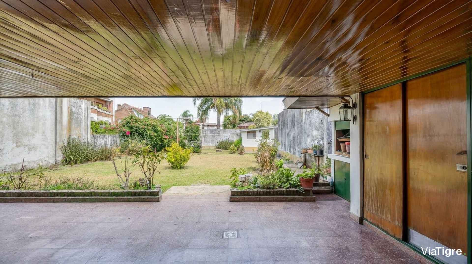 Venta casa con hermoso jardín en Boulogne.