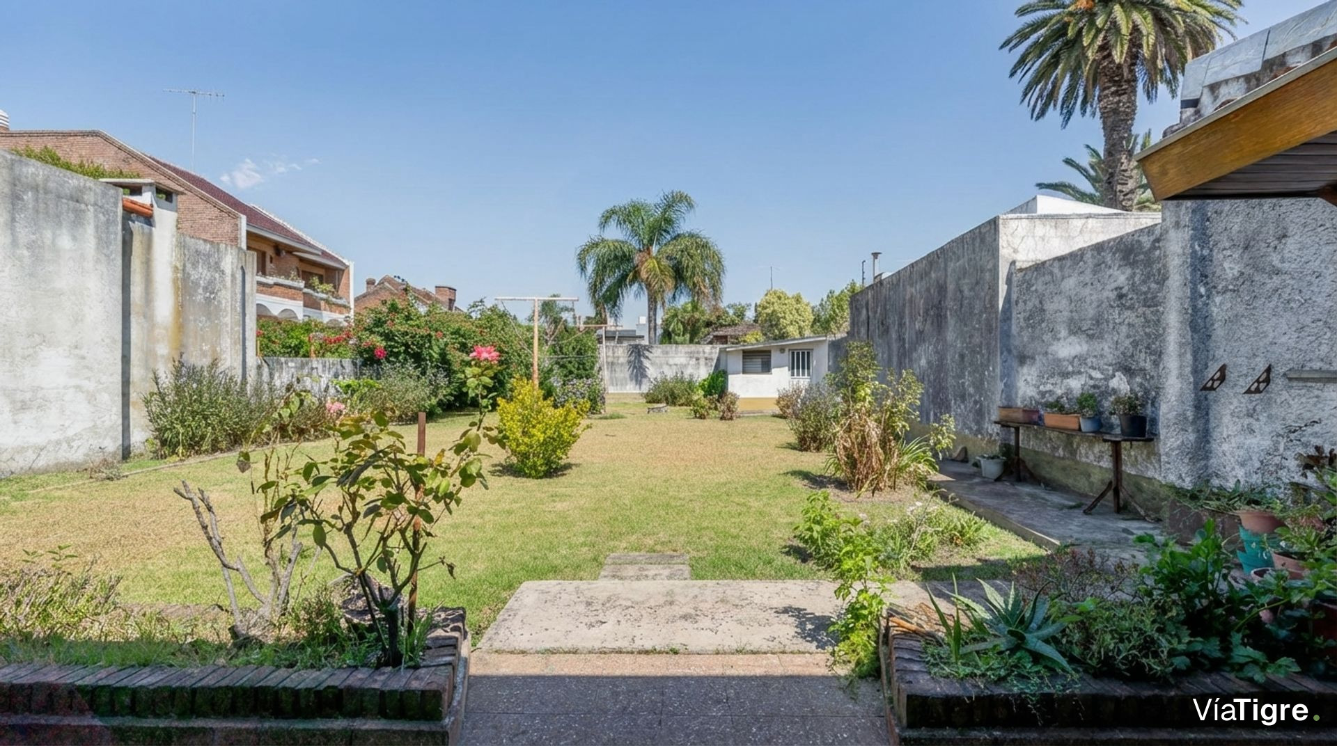 Venta casa con hermoso jardín en Boulogne.