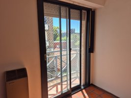 Monoambiente en alquiler en San Isidro con cochera