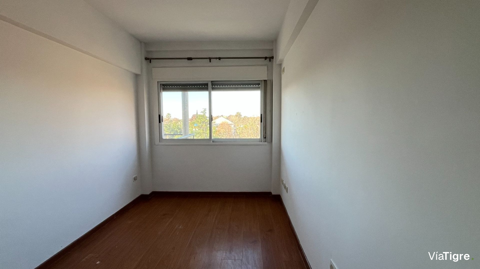 Dpto. VENTA 3 amb. 2 baños. cochera. Balcón. TIGRE