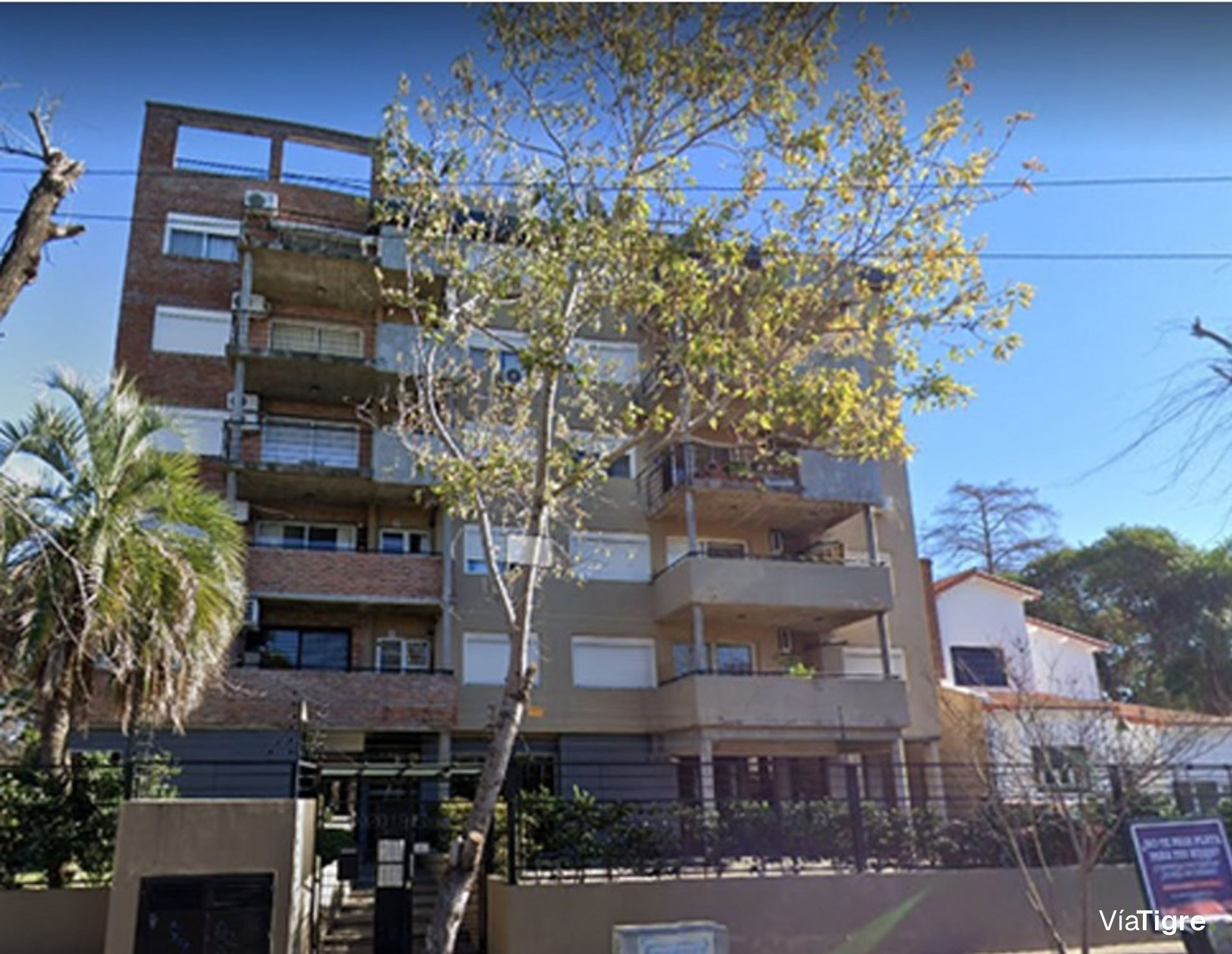 Dpto. VENTA 3 amb. 2 baños. cochera. Balcón. TIGRE