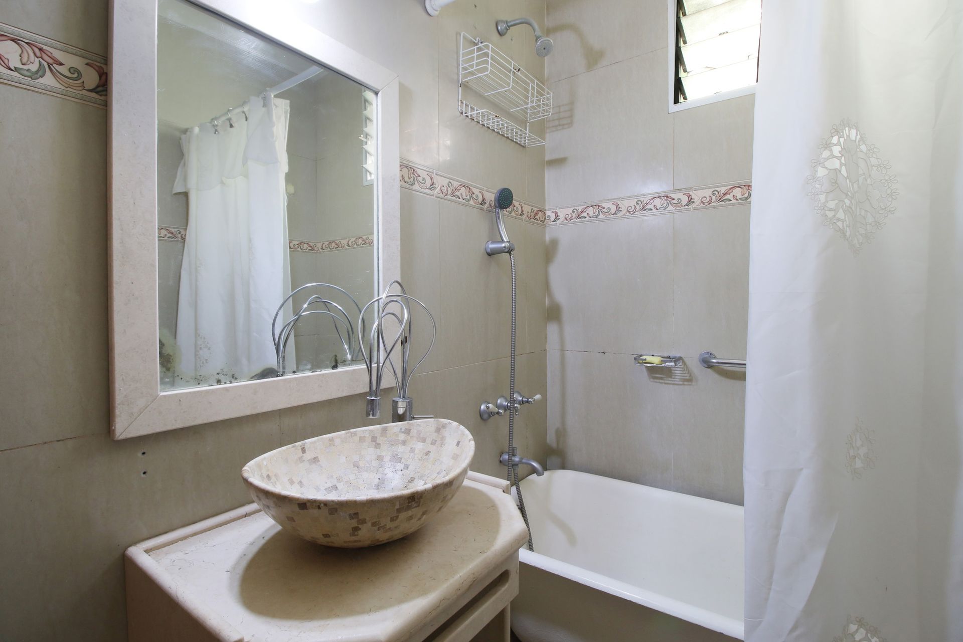 Venta casa 6 amb. Jardín Quincho Olivos Garage