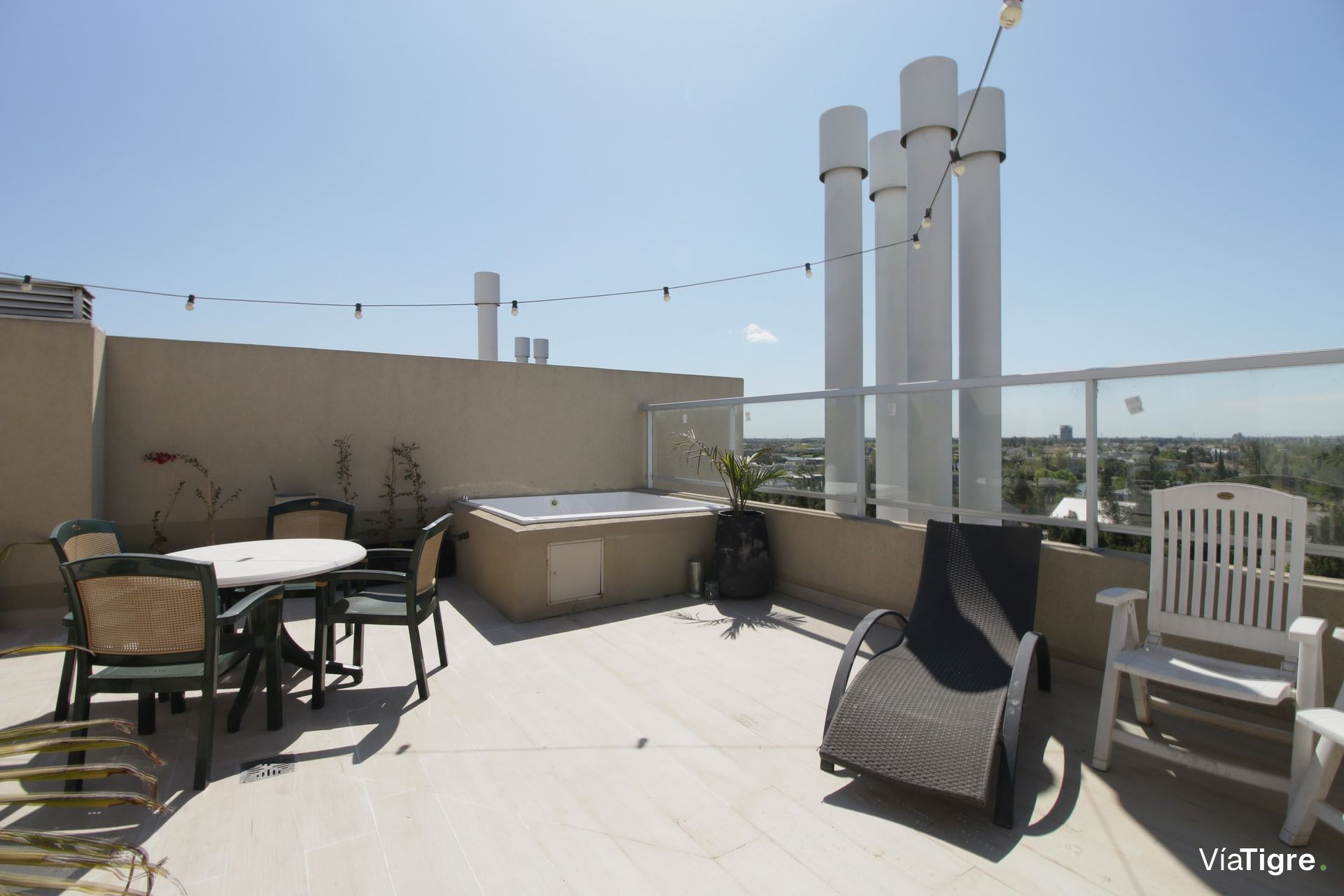 Departamento dúplex 3 amb. con terraza y cochera