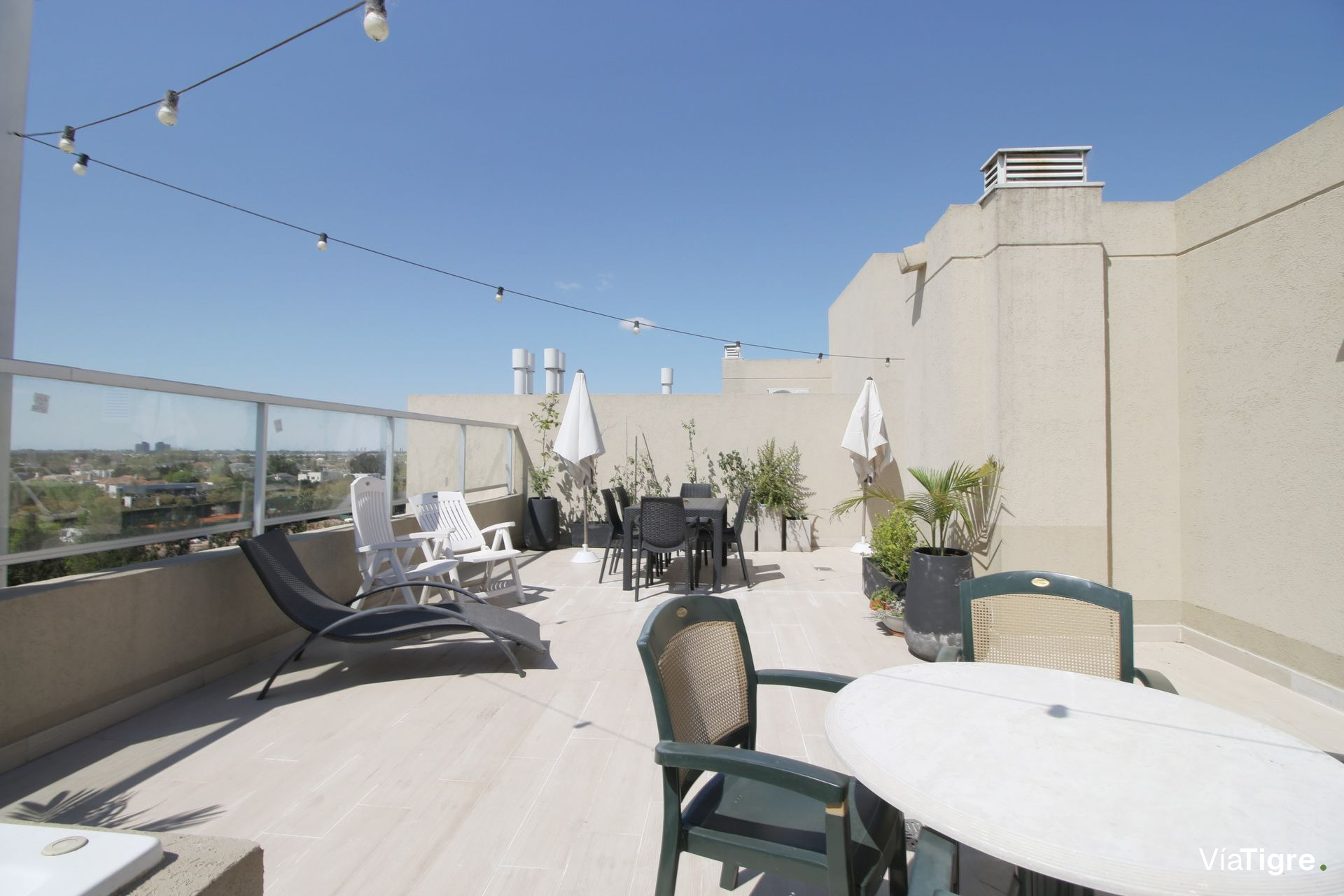 Departamento dúplex 3 amb. con terraza y cochera