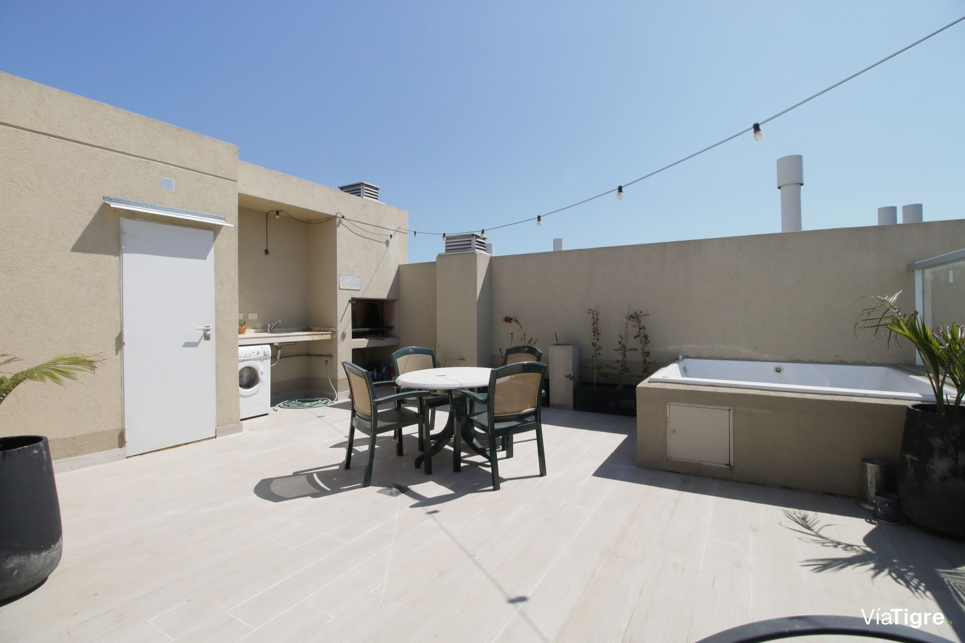 Departamento dúplex 3 amb. con terraza y cochera