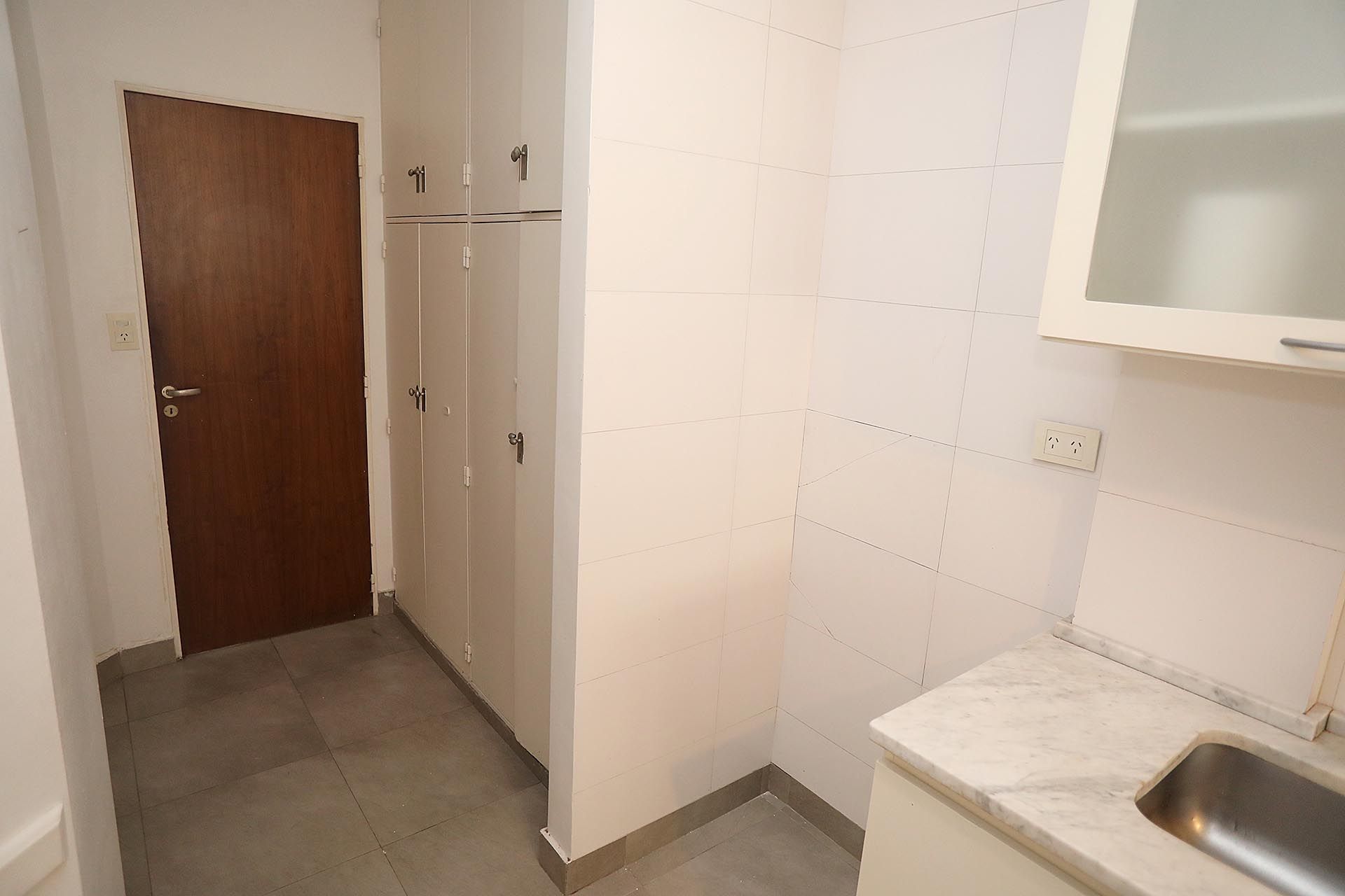 Venta Depto 4 Amb en Olivos con balcón y cochera
