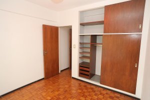 Venta Depto 4 Amb en Olivos con balcón y cochera