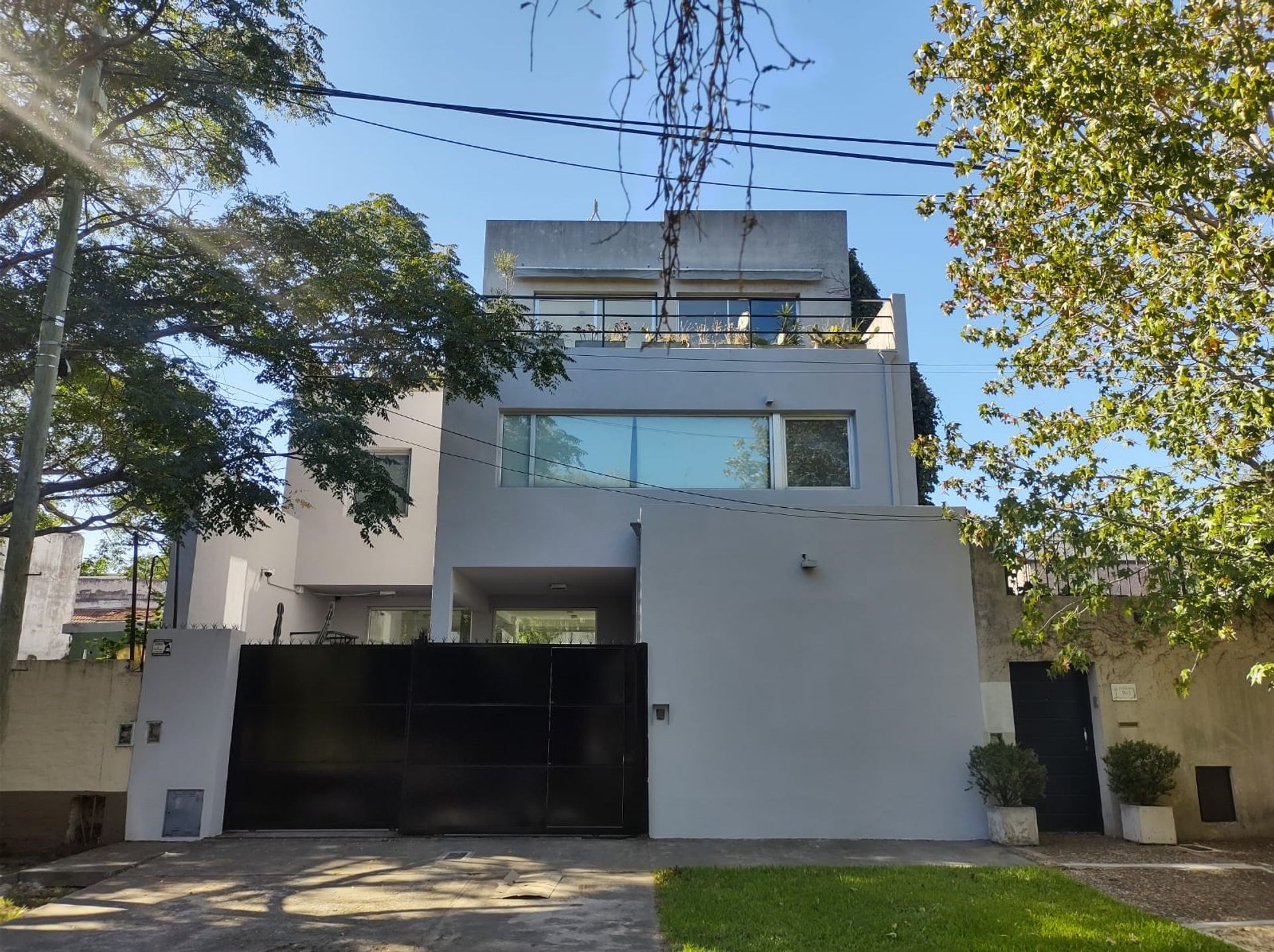 House For Rent In the Lower San Isidro