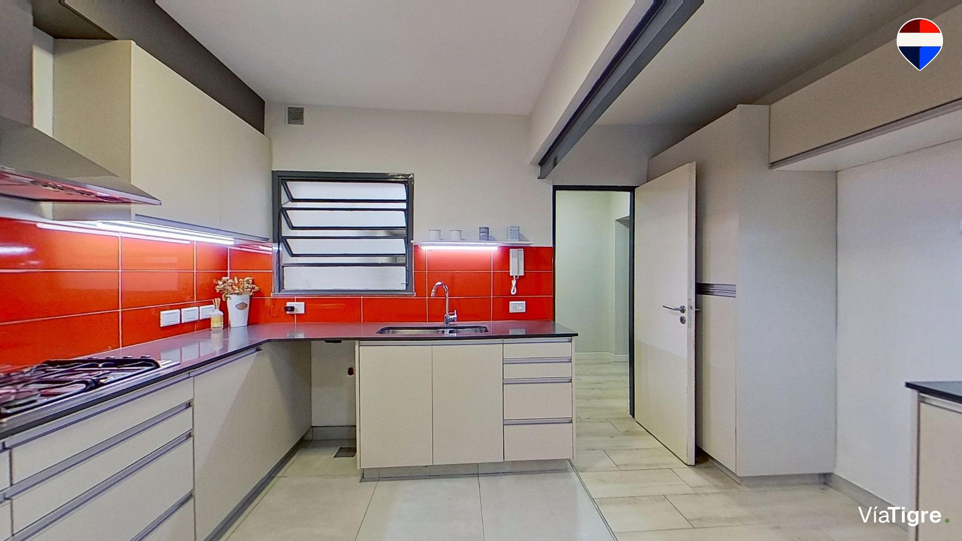 VENTA PH 4 ambientes con patio FLORIDA OESTE