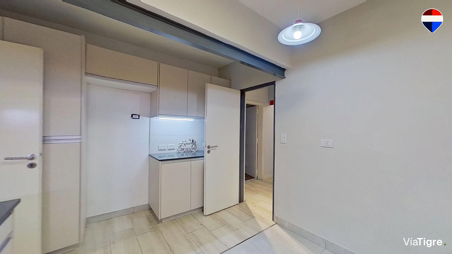 VENTA PH 4 ambientes con patio FLORIDA OESTE